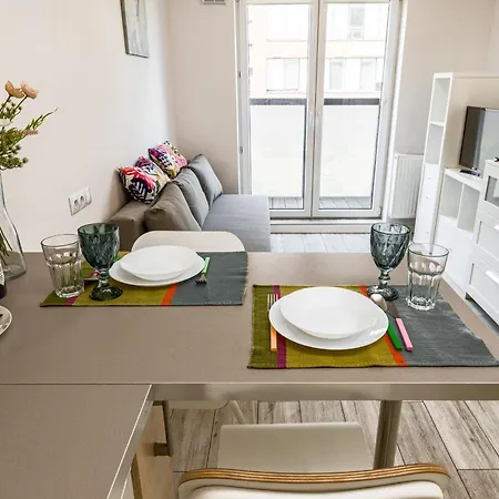 Grabiszyn Double - Balcony, Shopping Centres, Parks Nearby - By Rentujemy