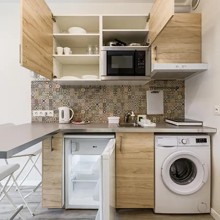 Апартаменти Grabiszyn Double - Balcony, Shopping Centres, Parks Nearby - By Rentujemy Вроцлав