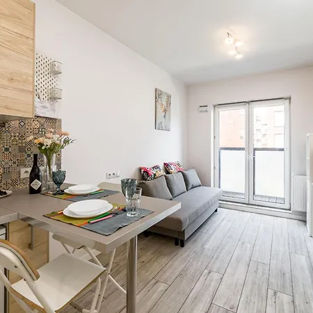 Appartamento Grabiszyn Double - Balcony, Shopping Centres, Parks Nearby - By Rentujemy *
